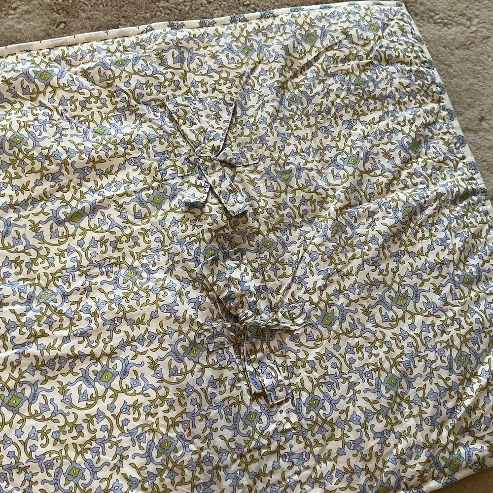 Pottery Barn ELLY Quilted Shams Set of 2 Standard 26x20 White Floral Cottagecore